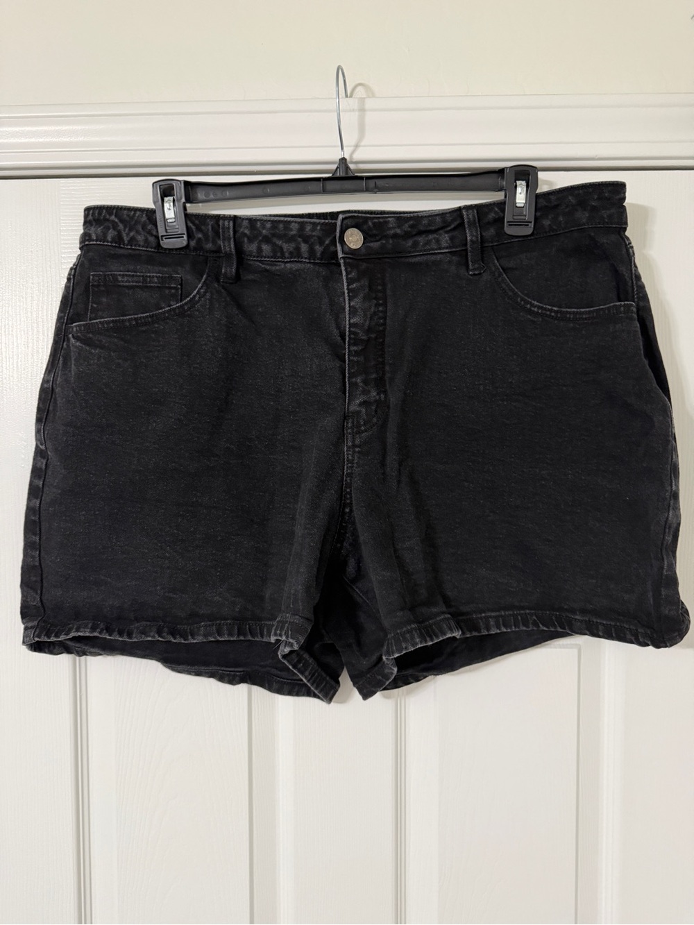 Ava & Viv Washed Black High-Rise Denim Shorts